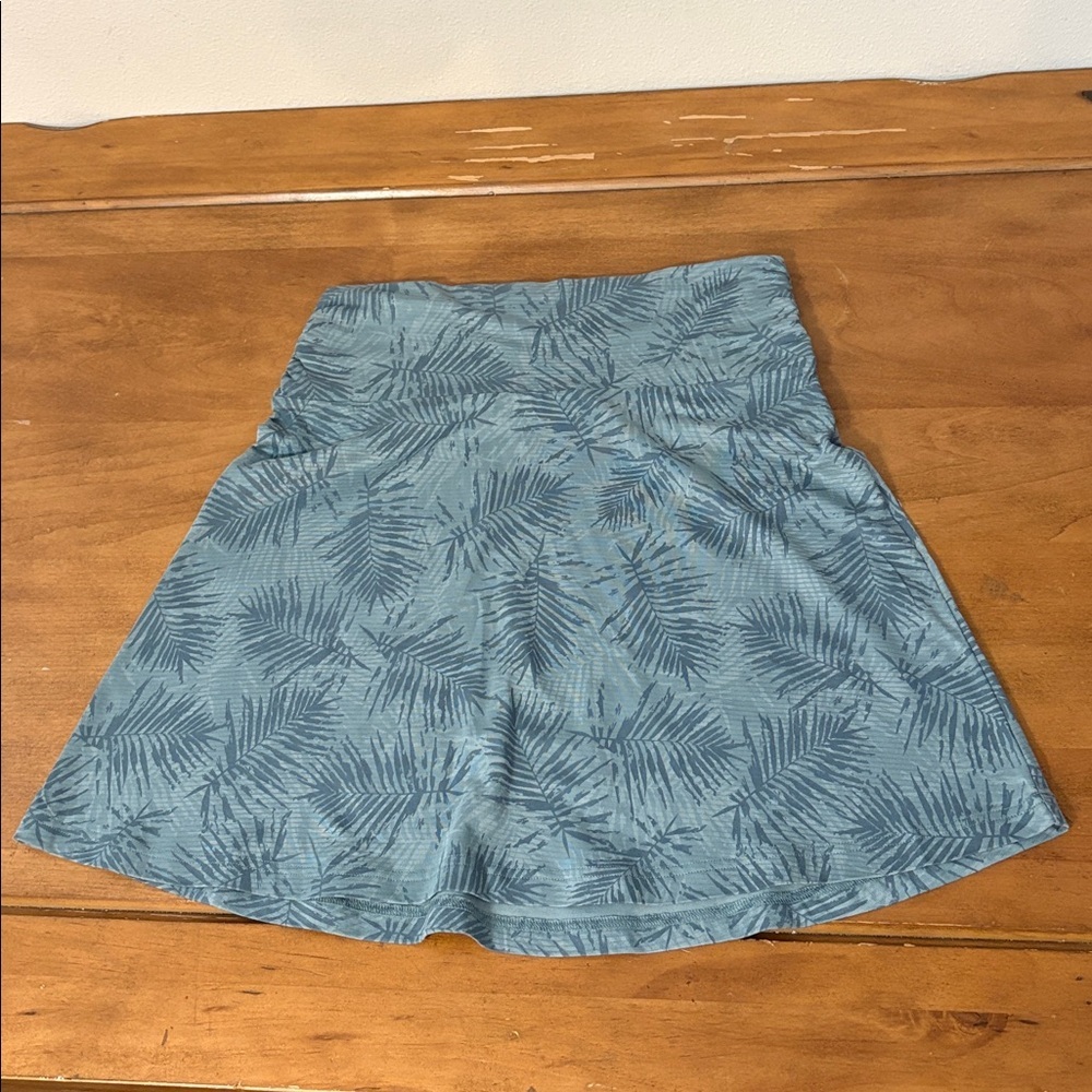 Kuhl Blue Leaf Print Skirt Size Medium